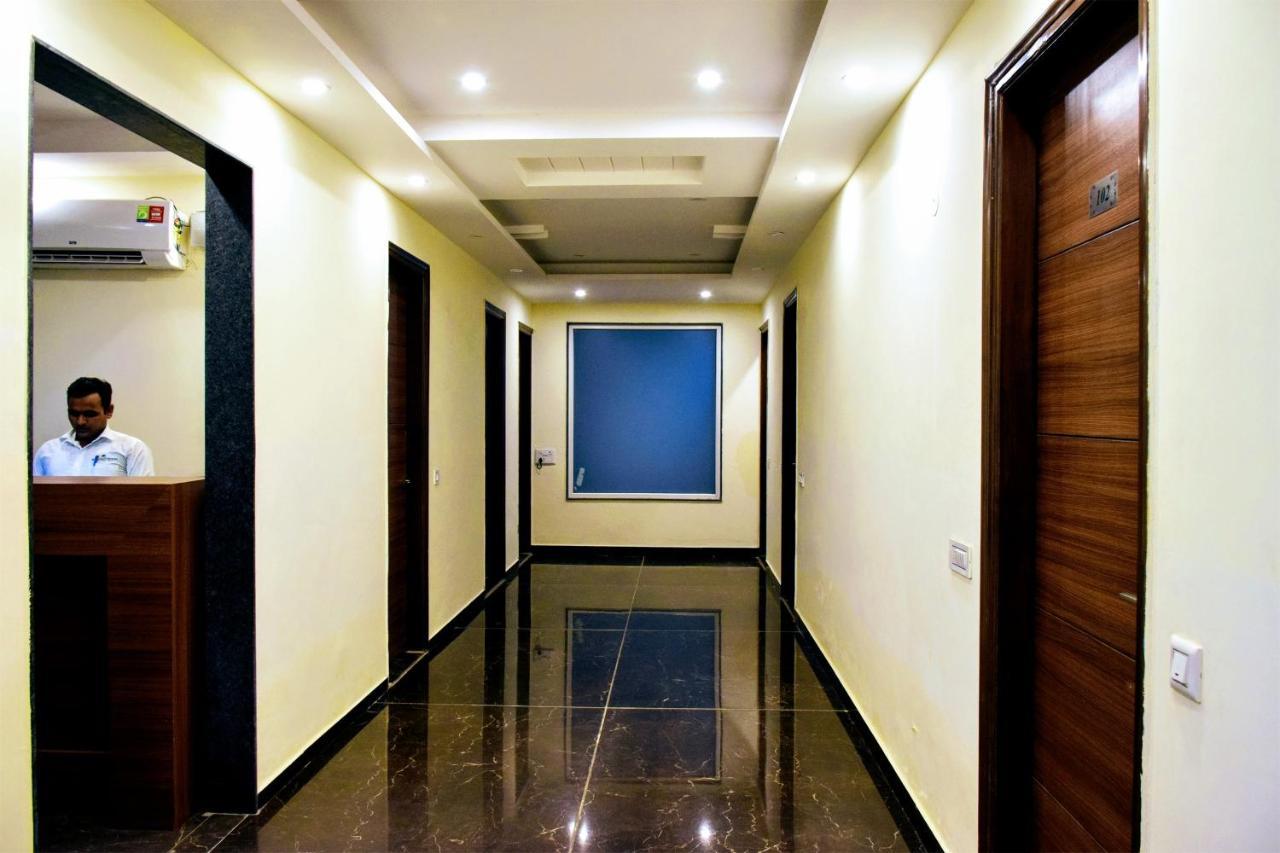 Hotel When In Gurgaon - Opposite To Artemis Hospital Ngoại thất bức ảnh