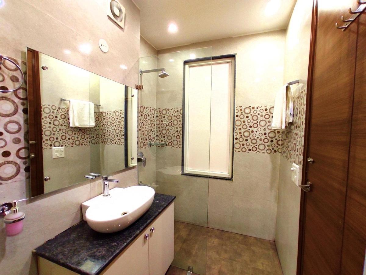 Hotel When In Gurgaon - Opposite To Artemis Hospital Ngoại thất bức ảnh